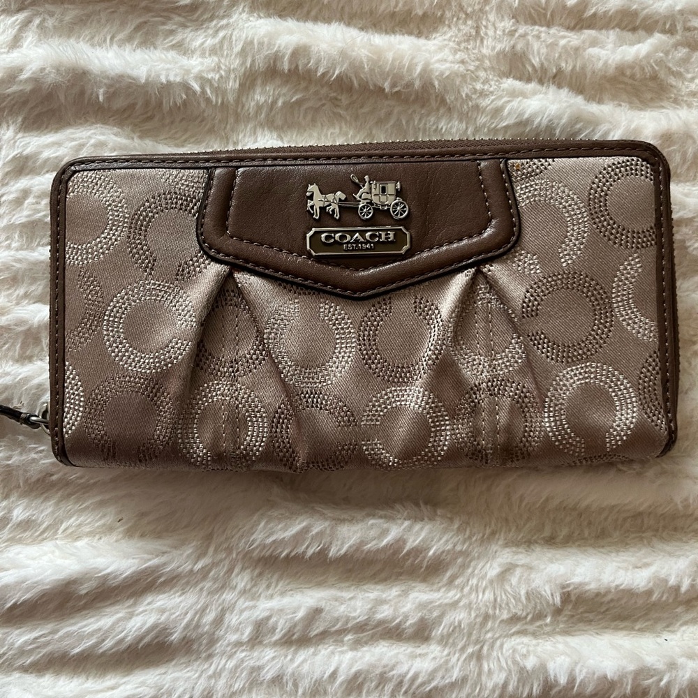 Coach Tan and Brown  Optic Art Signature  Sateen  Wallet